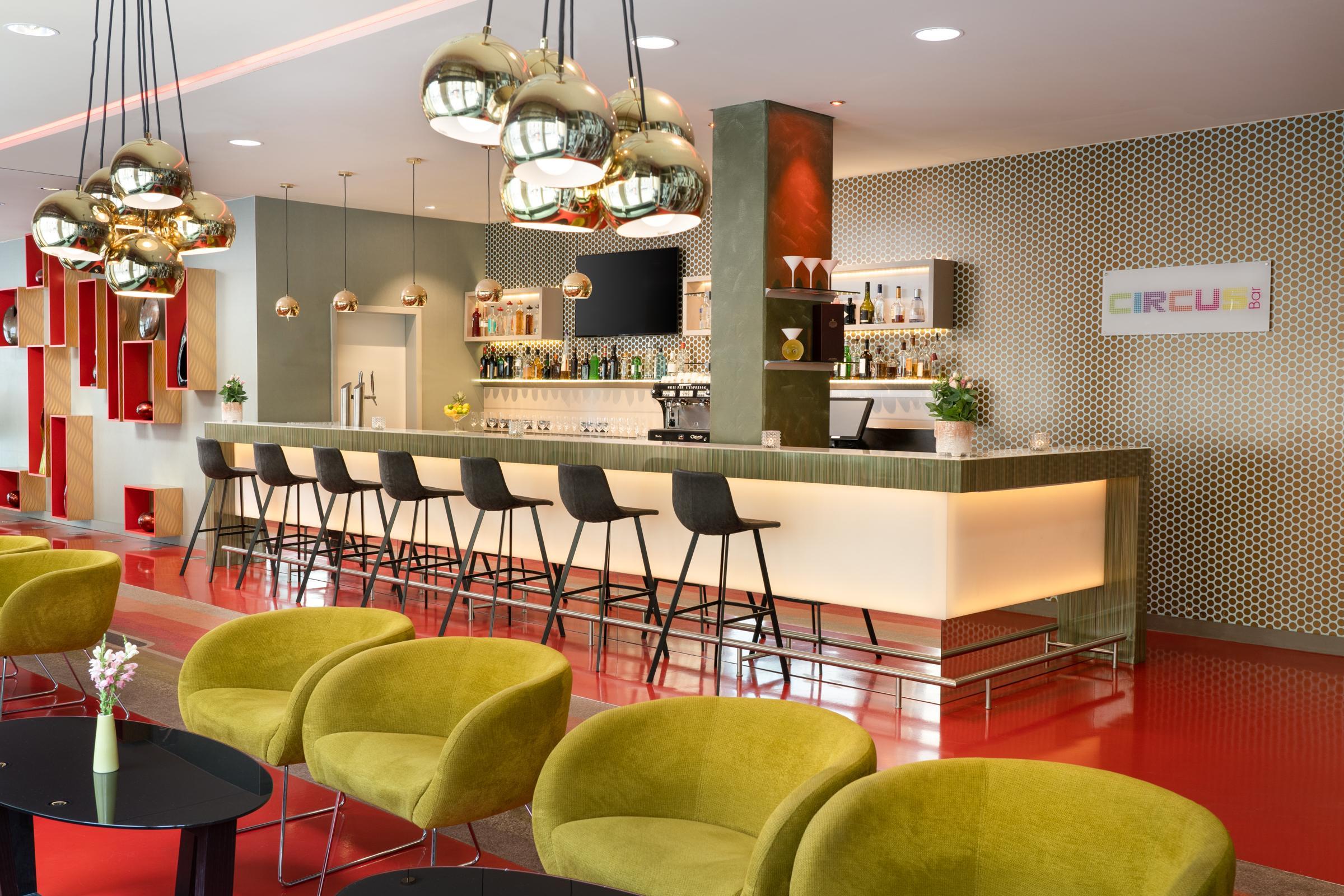 Leonardo Hotel Berlin Mitte Ngoại thất bức ảnh Bar